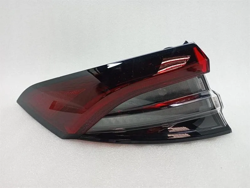 Maserati Levante left rear light 670155100 tail light rear left-