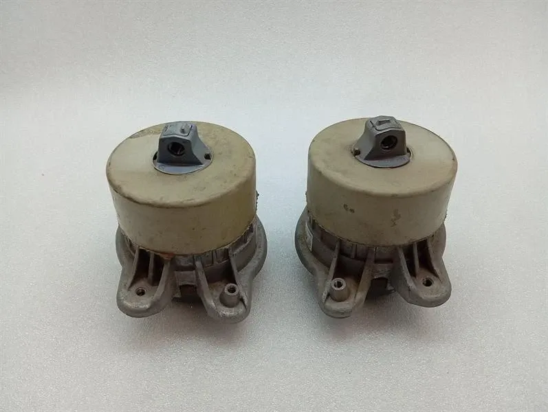 MERCEDES CL W217 S63 AMG Engine Mount A2212401418 SET Engine Mount M157-