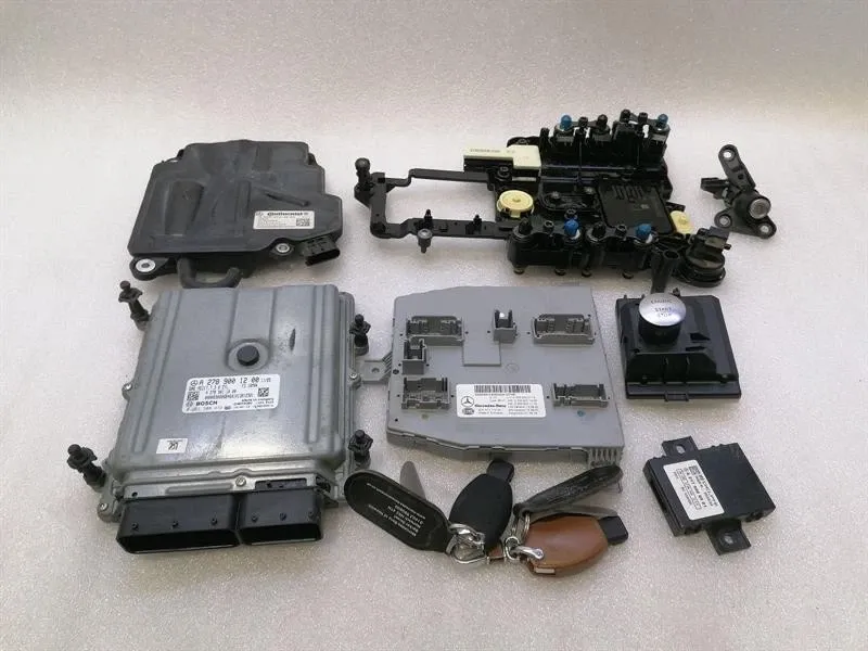 Mercedes CL W217 S63 AMG Engine ECU Set A2789001200 Engine Control Unit M157-