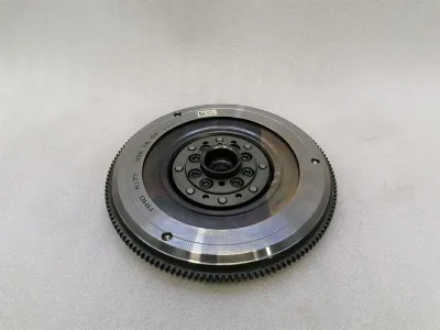 MERCEDES C63 AMG W205 Spararats A1770301800 Spararats M177 DCT-