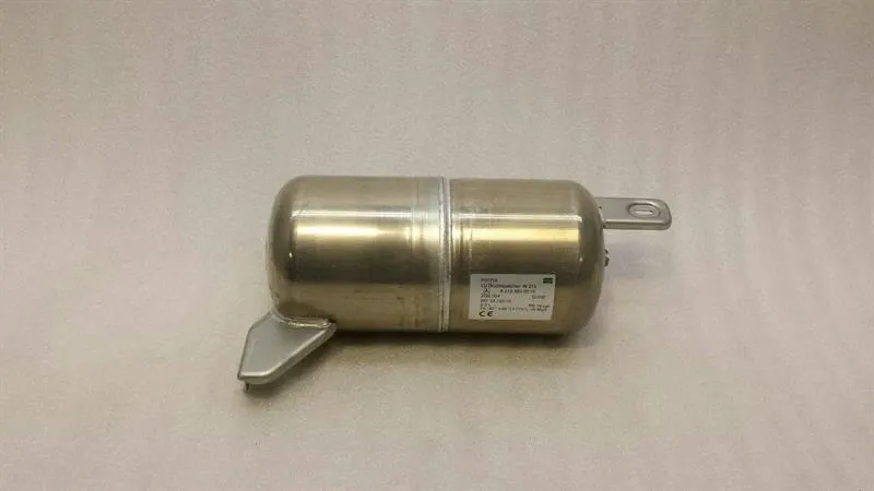 Mercedes-Benz C (W204) Reservior Mercedes W212 Airmatic accumulator A2123200015 ...