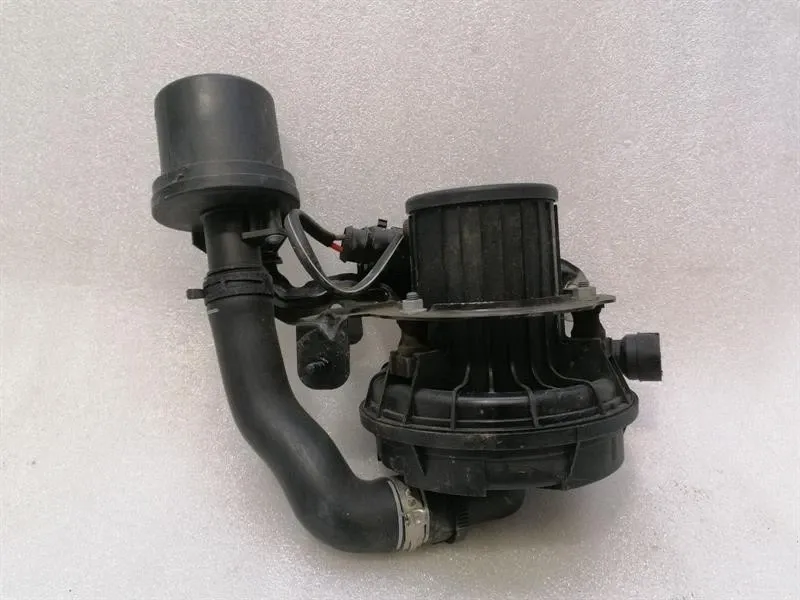 Audi R8 Audi R8 4S Performance secondary air pump 07L959253K secondary air pump pump-