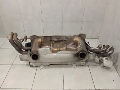 Silencieux d&#39;échappement Audi R8 Type 42 V10 5.2 Spyder 420251051TX