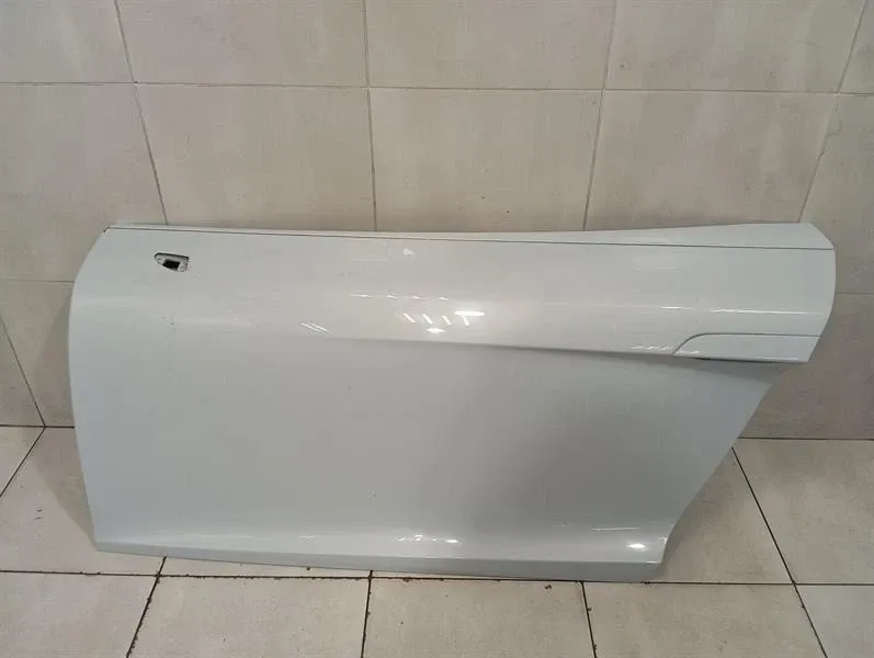 Audi R8 Type 42 V10 5.2 Spyder Left Front Door 427831051A Door Front Left-