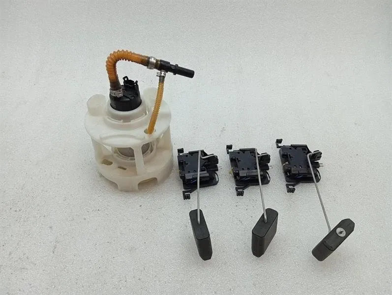 Audi R8 Type 42 V10 5.2 Spyder Fuel Pump Electric 420201444A Fuel Pump -