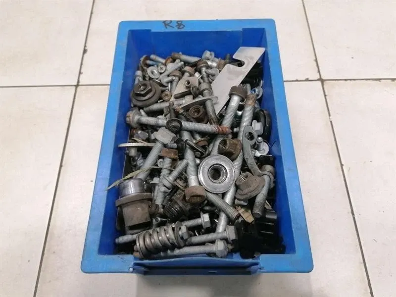 Audi R8 Type 42 V10 5.2 Spyder Bolts From One Car Set Bolts Set-