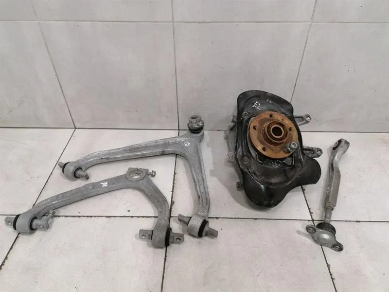 Audi R8 4S V10 RWD left rear hub 4S0505433E wheel bearing housing rear left -