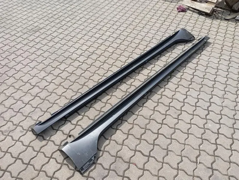 Bentley Flying Spur Side skirt BENTLEY FLYING TRACK 3SD 2024- SIDE SKIRT 3SE85...