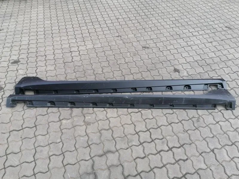 Bentley Flying Spur BENTLEY FLYING TRACK 3SD 2024- SIDE SKIRT 3SE853853 SPEED SET side skirts - Body type: Unknown
Fuel: Unknown