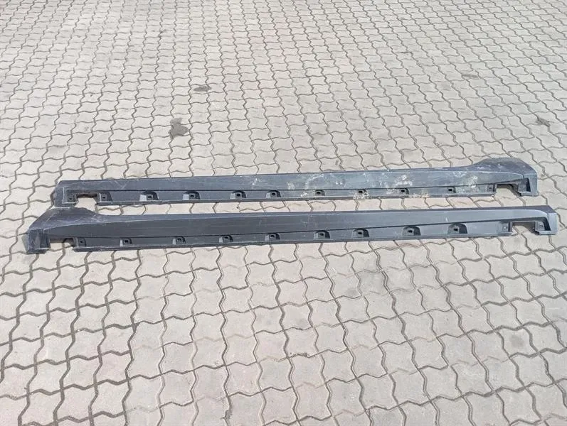 Bentley Flying Spur BENTLEY FLYING TRACK 3SD 2024- SIDE SKIRT 3SE853853 SPEED SET side skirts - Body type: Unknown
Fuel: Unknown