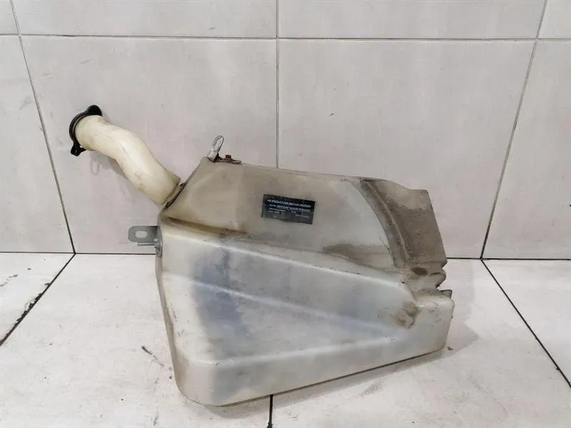 Bentley Arnage T washer fluid reservoir PM107057PC washer fluid tank -