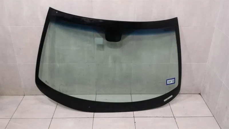 Chevrolet Corvette (C6) Windscreen