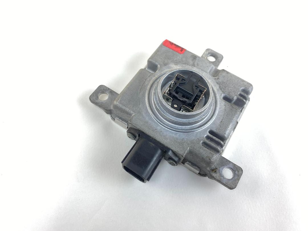 Honda CR-V Xenon control unit right 33119SZTG01 Xenon control unit right HONDA CR-V...