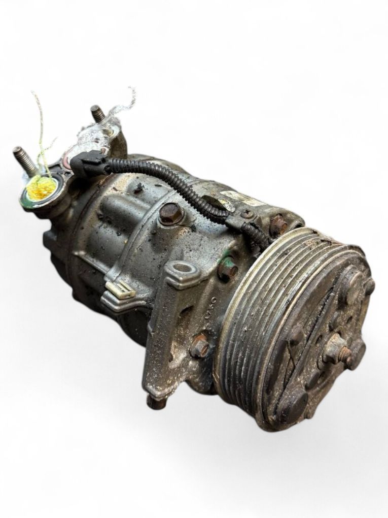 36001128 AC / aircon Compressor VOLVO V40 (2012-2019)