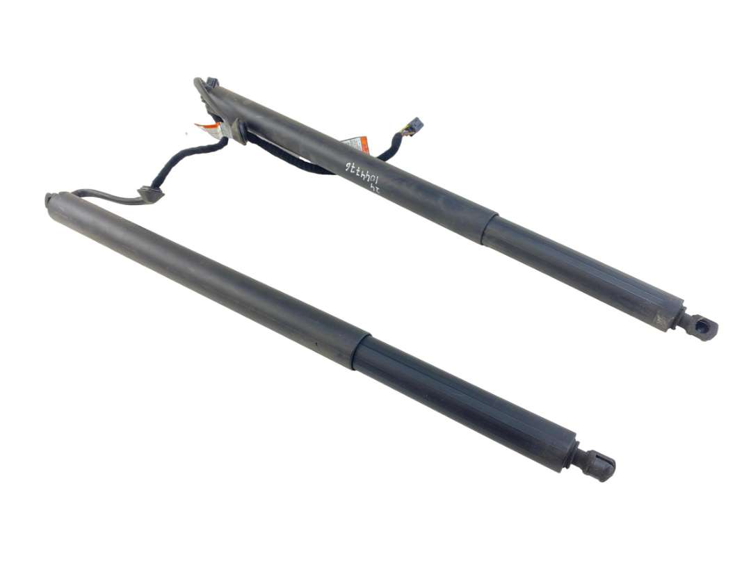 Alfa-Romeo Stelvio Bootlid / tailgate strut set 50560396 Bootlid / tailgate strut set ALFA ROME...