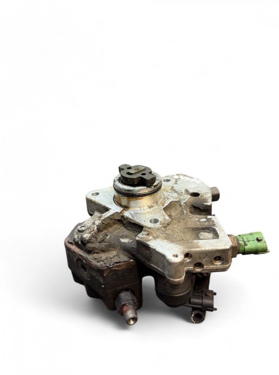 Volvo V70 Fuel injection pump, diesel 0445010111 30756125 36001127 31303475 30756125 ...