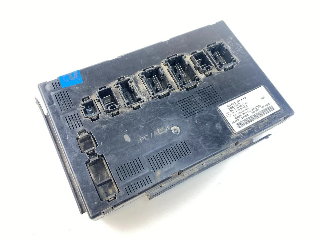 28073722 28041416 28064101 Fuse box MERCEDES-BENZ GL-CLASS (X164) (2006-2012)