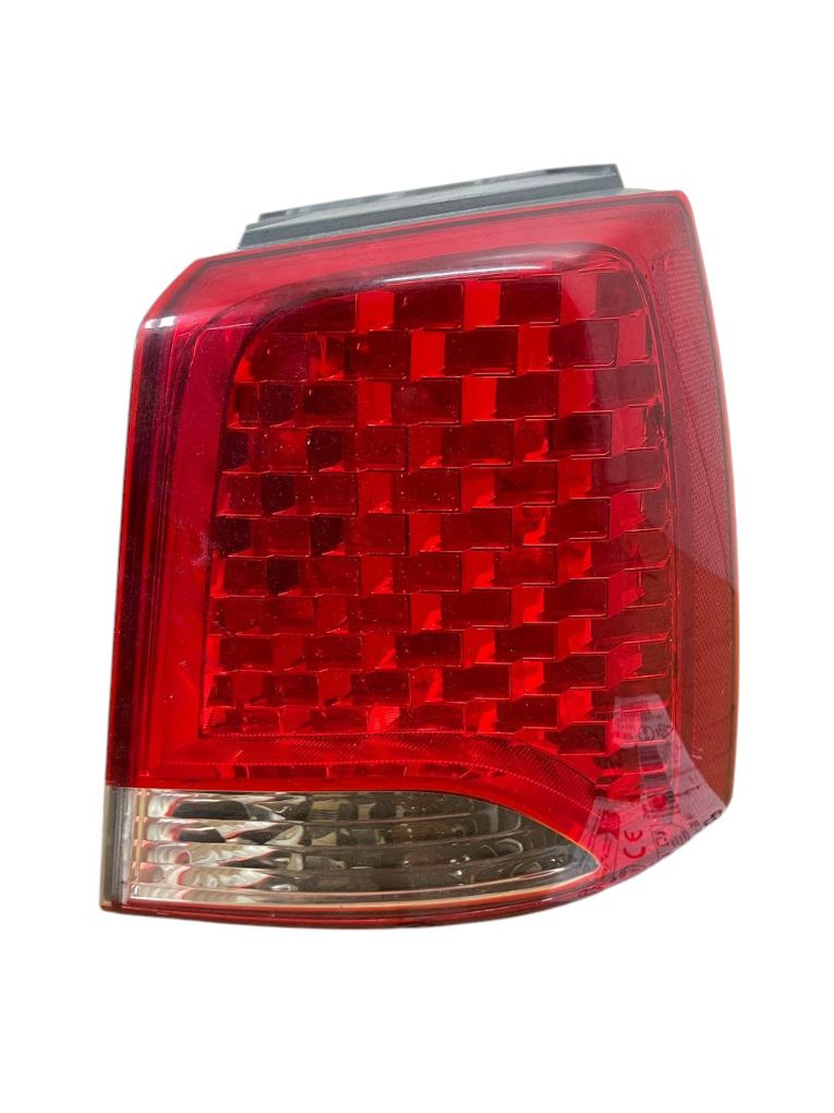 Kia Sorento Tail light, right
