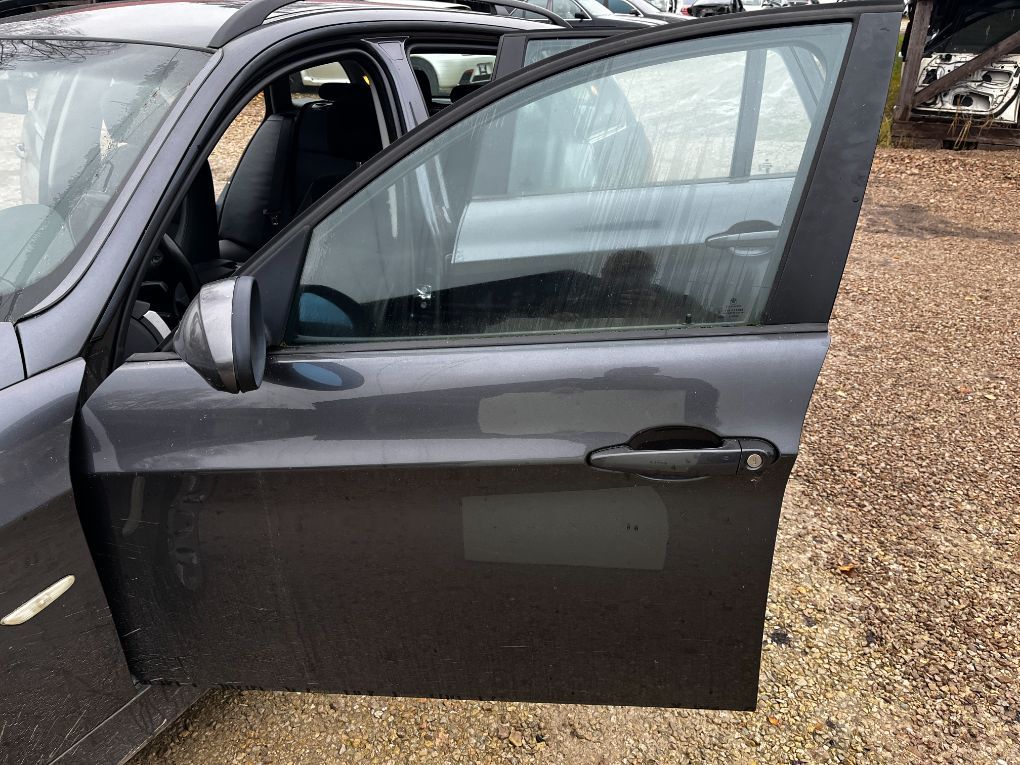 Door Front Left BMW 3 (E90, E91, E92, E93) (2005-2011)