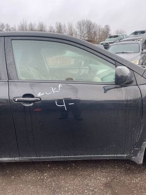 TOYOTA COROLLA X (E140, E150) priekšējās labās durvis (2006-2012)