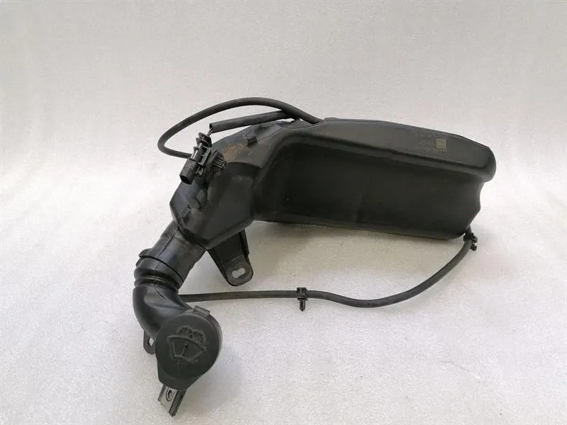 Tesla Model 3 TESLA MODEL 3 WASHER FLUID RESERVOIR 1096063-00-B RIGHT HAND DRIVE RHD- Body type: Hatchback
Fuel: ELECTRIC