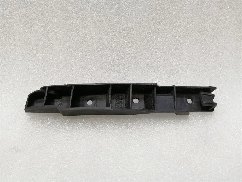 Porsche 911 997 Front Bumper 99750553501 Front Left Fender Retainer Carrier-
