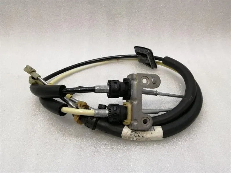 Porsche 911 (991) Porsche 911 R 991 transmission cable 99142404105 transmission shift cable 9GT711007- Body type: Coupe
Fuel: Petrol