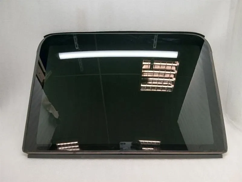Porsche Macan 95B Rear Panoramic Glass 95B877056Z Sliding Sunroof Rear Faulty-