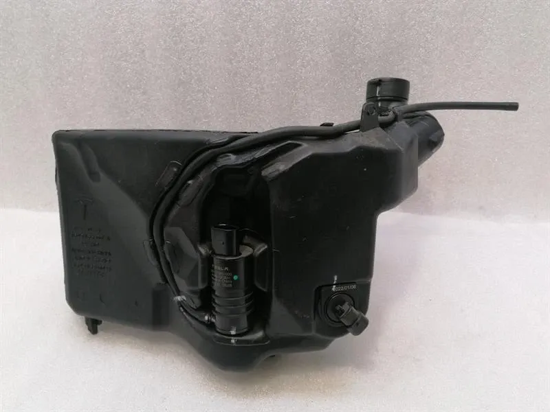 Tesla Model 3 TESLA MODEL 3 WASHER FLUID RESERVIOR 1643165-00-A RIGHT HAND DRIVE RHD- Body type: Hatchback
Fuel: ELECTRIC