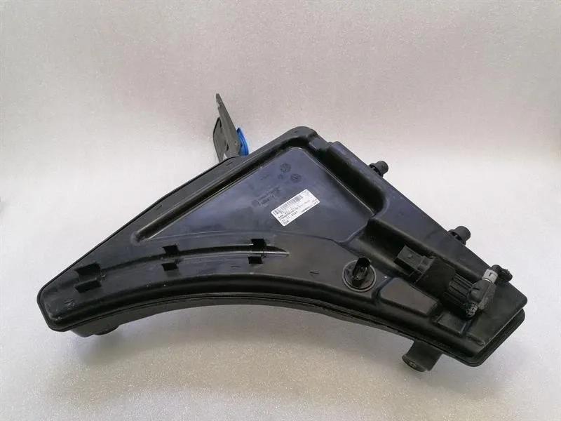 Porsche Macan 95B washer fluid reservoir 95B955451B washer fluid tank -
