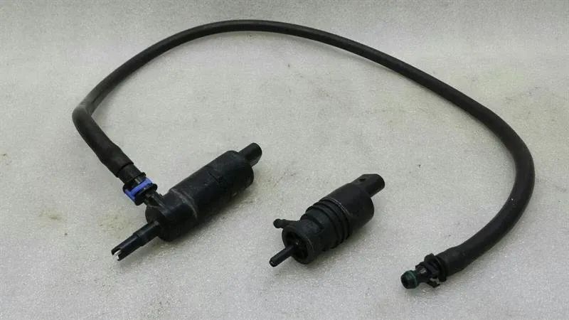 Porsche Panamera 970 washer fluid pump 97062450200 washer fluid tank-