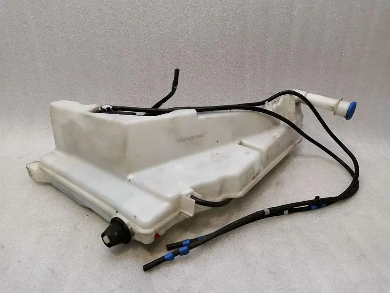 Land Rover Range Rover Sport (L494) Land Rover Range Rover Washer Fluid Reservoir CPLA-17B613-AH Washer Fluid Reservoir- Body type: SUV
Fuel: Diesel