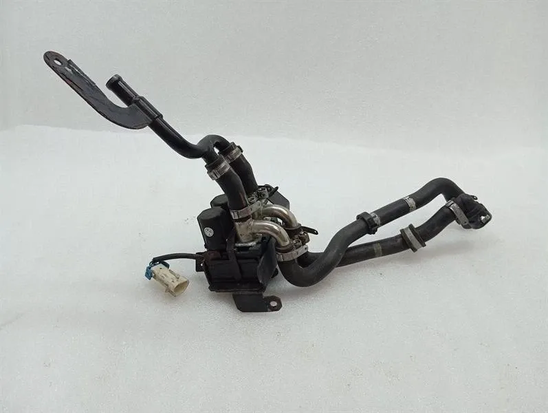 Maserati Granturismo M145 Heater Valve 69417100 Heater Valve -