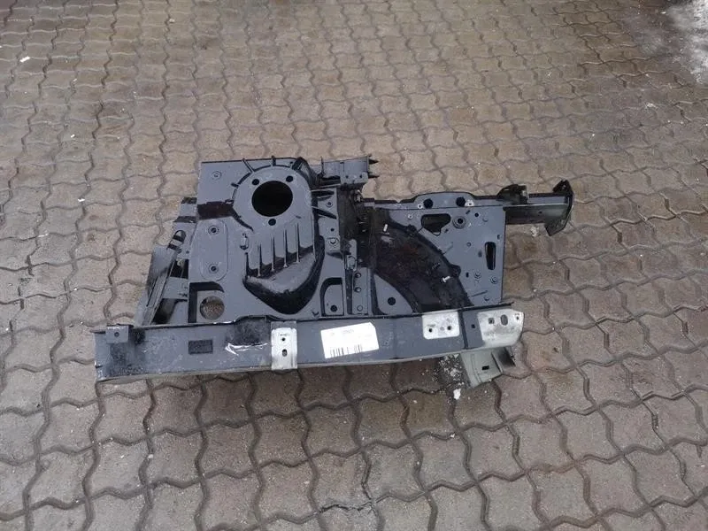 Maserati Quattroporte Maserati Quattroporte VI M156 Right Front Chassis Leg 673009228 Re Front Wheel Arch- Body type: Saloon
Fuel: Diesel