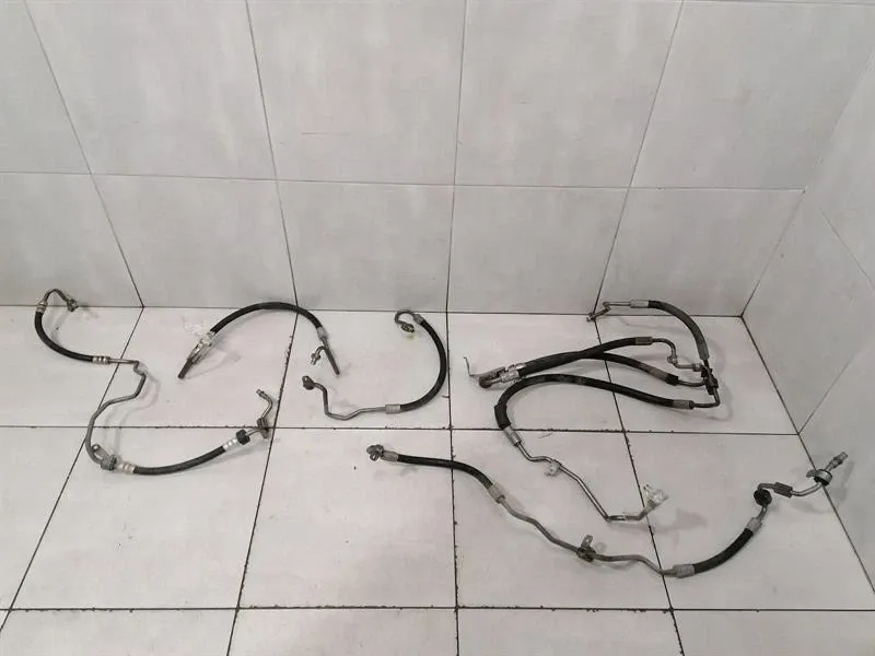 Mercedes ML W166 oil pressure line pipe set A1663202654 oil pressure line pipe-