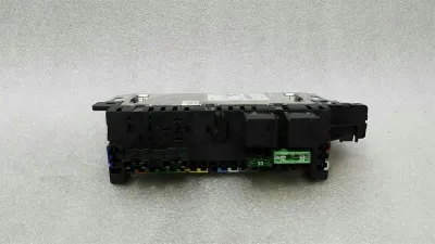 Кутия с предпазители за Mercedes SL R230 A2305454032