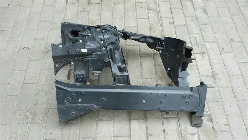 BMW 6 (E63 / E64) BMW 6 Series E63 E64 Left Front Chassis Leg 41117120871 Left Front Wheel Arch-