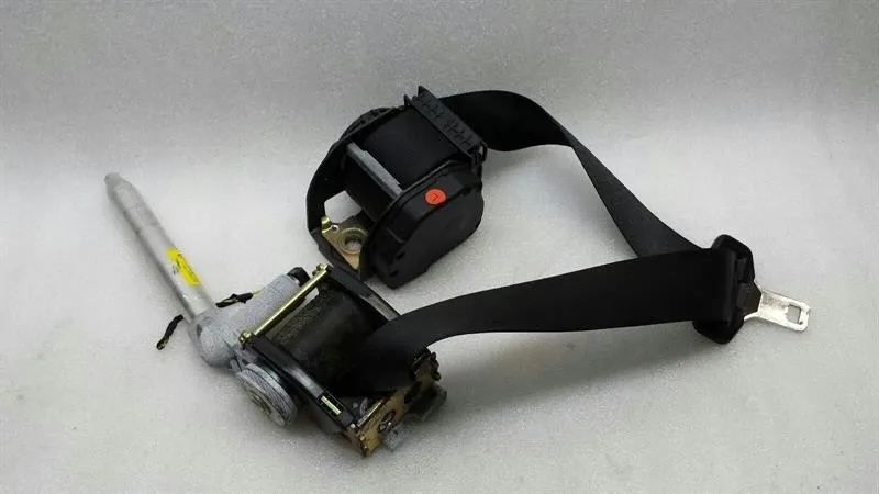 BMW 7 (E65 / E66 / E67 / E68) Rear seat belt BMW 7 series E65 rear seat belt 72119132837 sea...