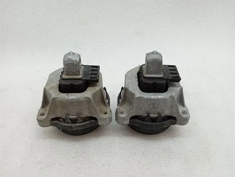 BMW 8 (G15) BMW 8 Series 18--25 G16 M8 Gran Coupe Engine Mount 8089821 Engine Mount SET SET- Body type: Saloon
Fuel: Petrol