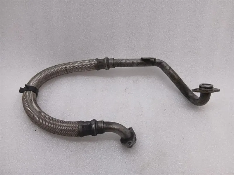 BMW 5 (E60 / E61) BMW 5 M5 E60 E61 E63 E64 M6 V10 E60 Pipe 7835414 Coolant Hose Pipe- Body type: Saloon
Fuel: Petrol
