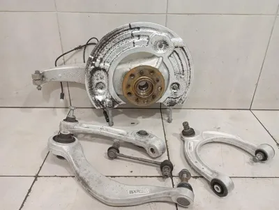 BMW 8-serie 18--25 G16 M8 Höger Framnav 31107857012 Hjullagerhus Framåtvänd