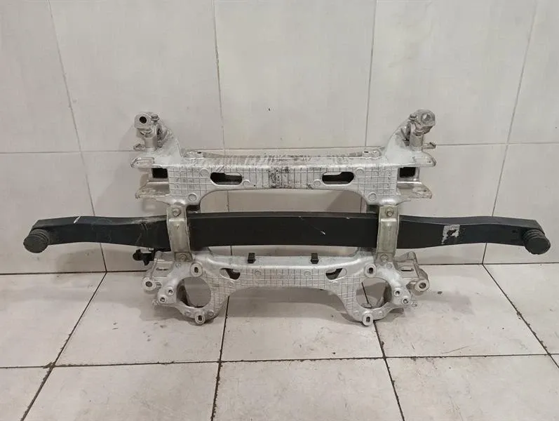 Chevrolet Corvette (C7) Corvette C7 Subframe Rear 23217711 Axle Frame Rear Axle Z06 8 Speed 23344289- Body type: Coupe
Fuel: Petrol