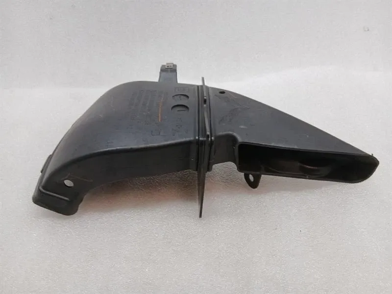 Chevrolet Corvette (C7) Chevrolet Corvette C7 Grand Sport Rear Brake Cooling 23244439 Brake Air Duct- Body type: Coupe
Fuel: Petrol