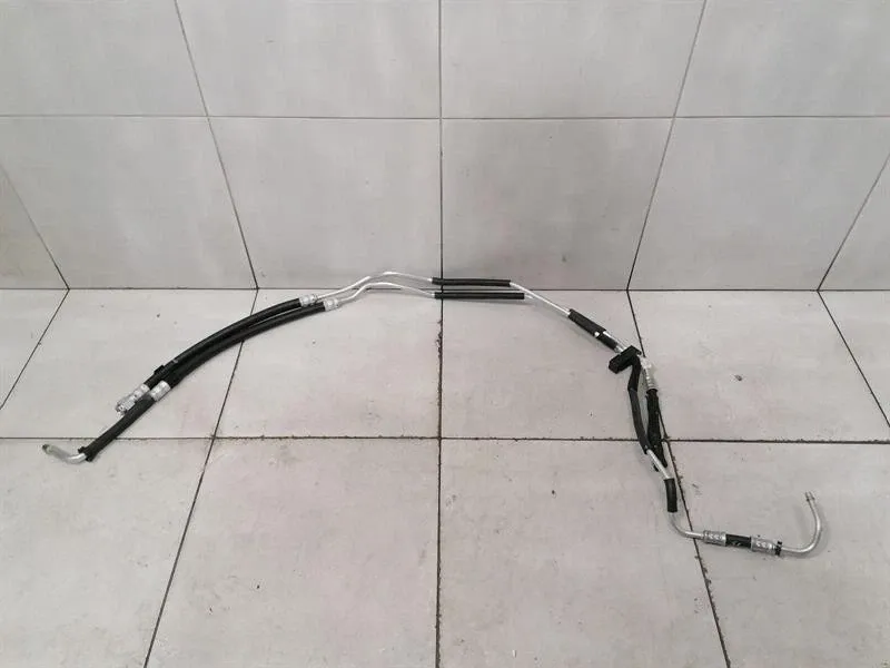 Chevrolet Corvette (C7) Corvette C7 Grand Sport Transmission Cooling Pipe 84165651 Transmission Hose- Body type: Coupe
Fuel: Petrol