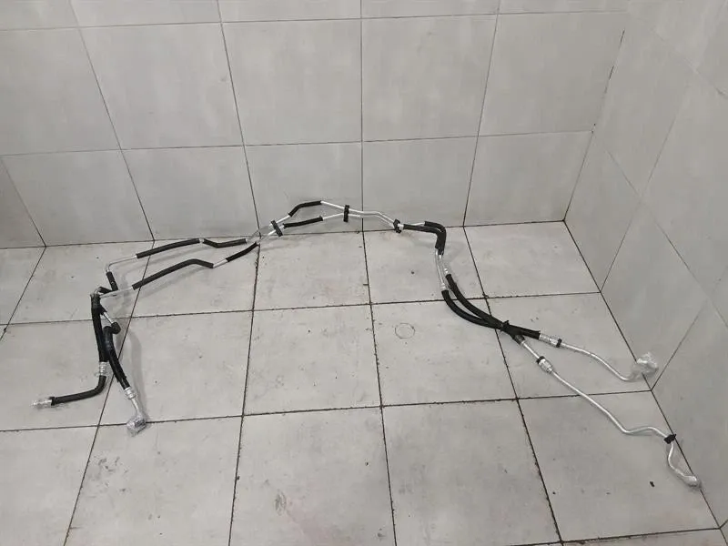 Corvette C7 Grand Sport Transmission Fluid Cooler Pipe 84165650 Transmission Oil Cooler-