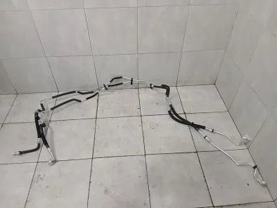 Przewód chłodnicy płynu przekładniowego Corvette C7 Grand Sport 84165650 Chłodnica oleju przekładniowego