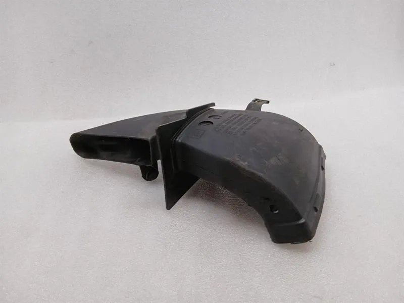 Chevrolet Corvette (C7) Chevrolet Corvette C7 Grand Sport Brake Cooling Duct 23244440 Brake Air Duct- Body type: Coupe
Fuel: Petrol