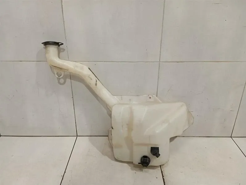 Chevrolet Corvette (C6) Chevrolet Corvette C6 washer fluid reservoir 10339237 washer fluid reservoir - Body type: Convertible
Fuel: Petrol