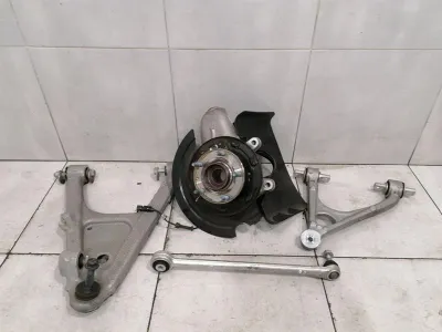 Corvette C7 Grand Sport Right Rear Hub 84506881 Wheel Bearing Housing Rear Right -