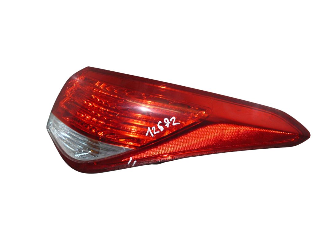 Hyundai i40 Tail light, right 924023Z3 Tail light, right HYUNDAI i40 (VF) (20...